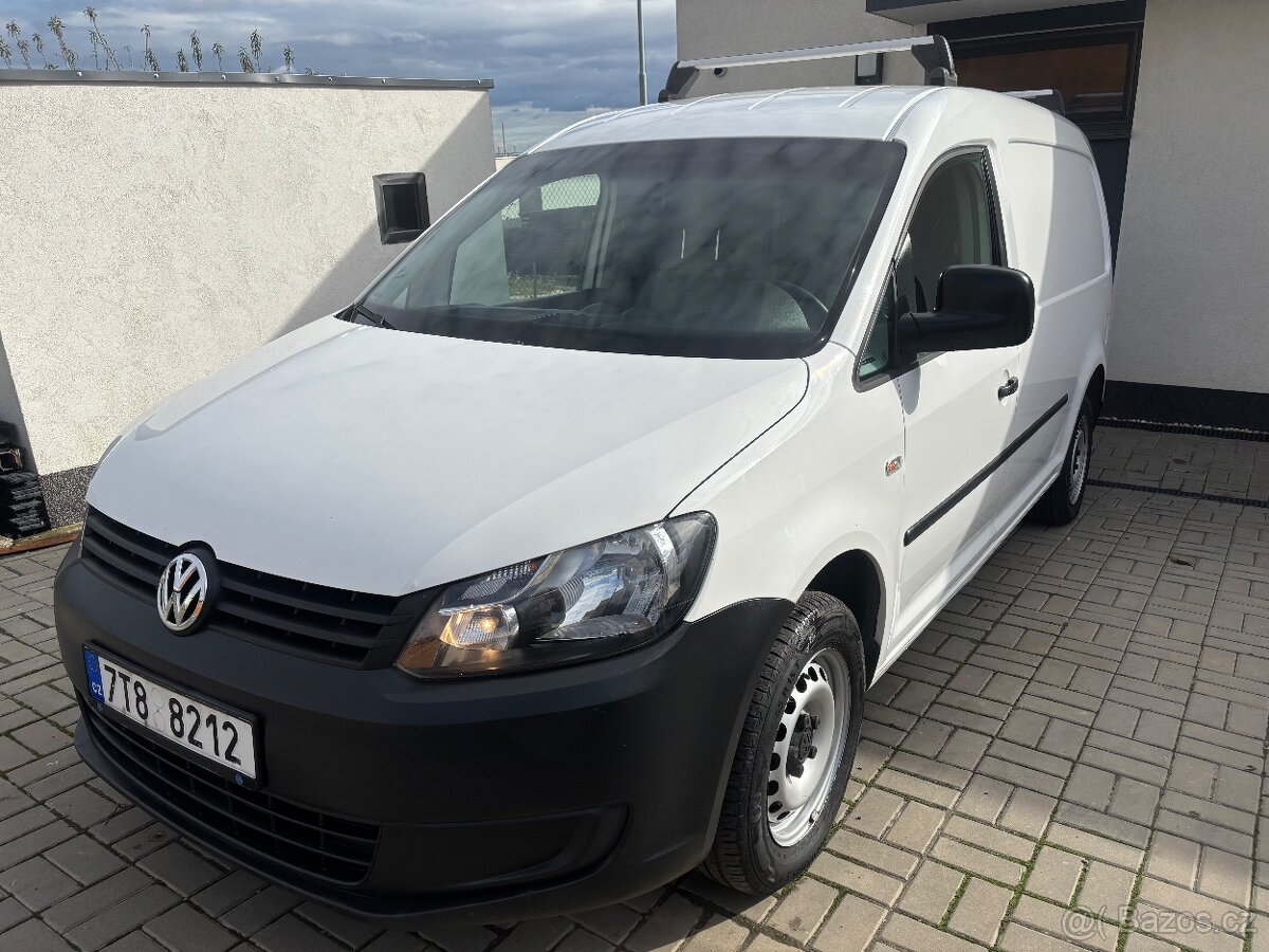 VW Caddy MAXI 1,6 TDI, r.v. 11/2011, původ ČR