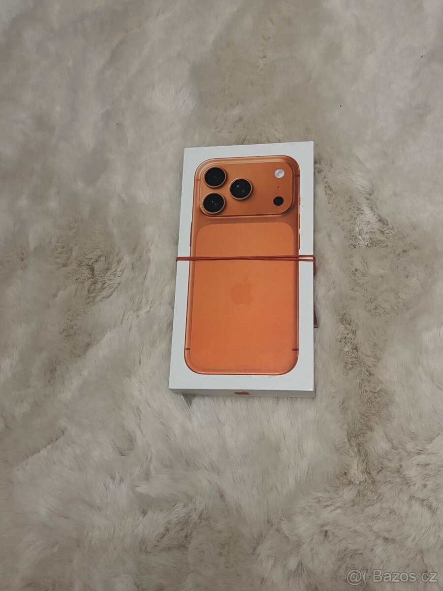 Apple iPhone 17 Pro 256Gb Orange, Stříbrná