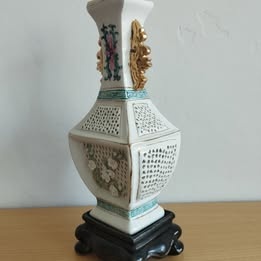 Síťová váza čínský porcelán s podstavcem
