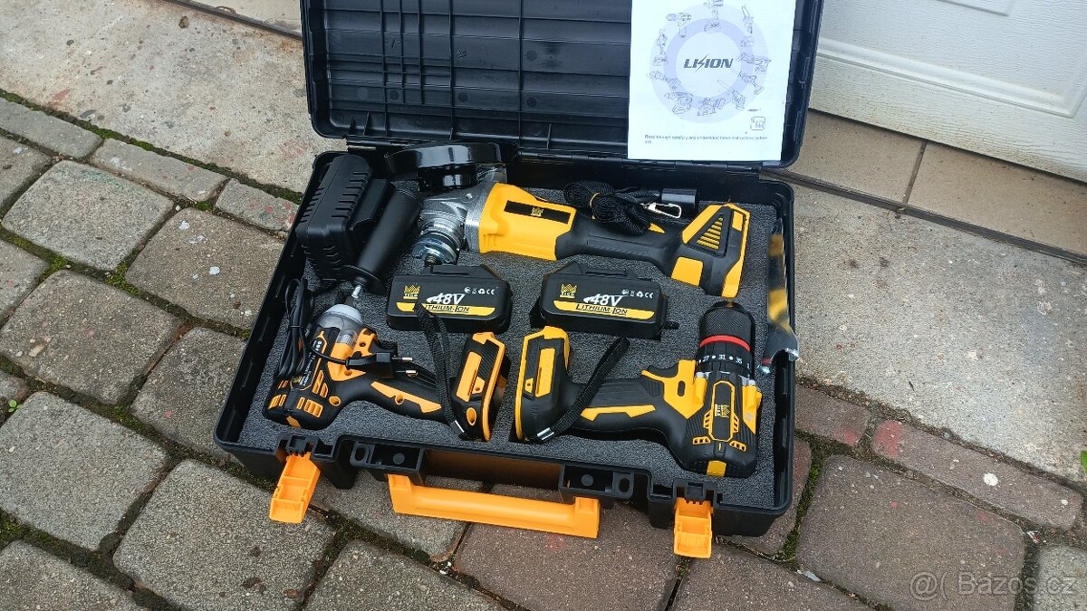 Střední aku sada nářadí - vrtačka,flexa,utahovák - NOVÉ