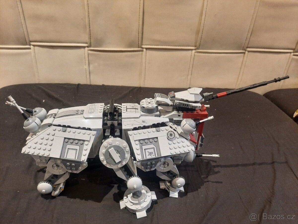 Vánoční sleva - Lego Star Wars AT-TE
