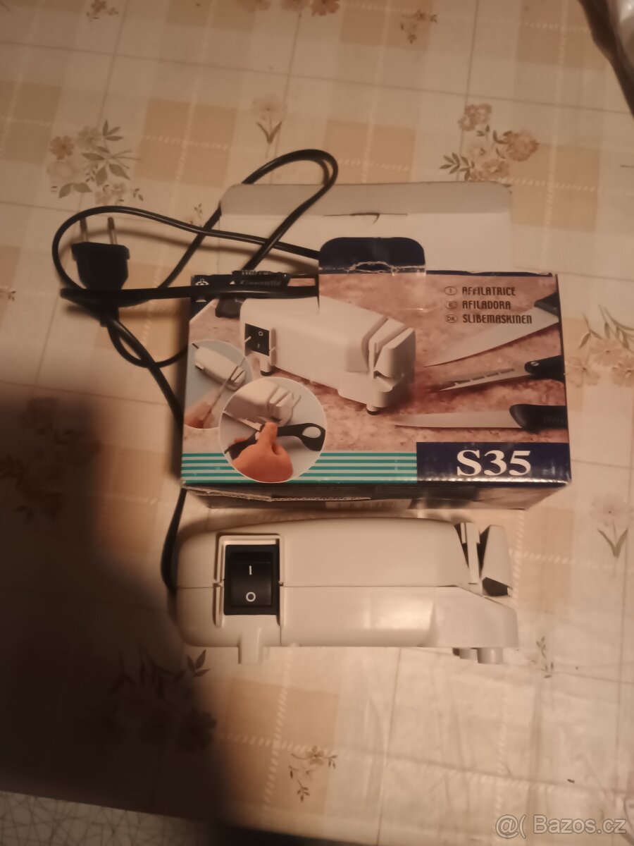 Elektrický ostřič nožů