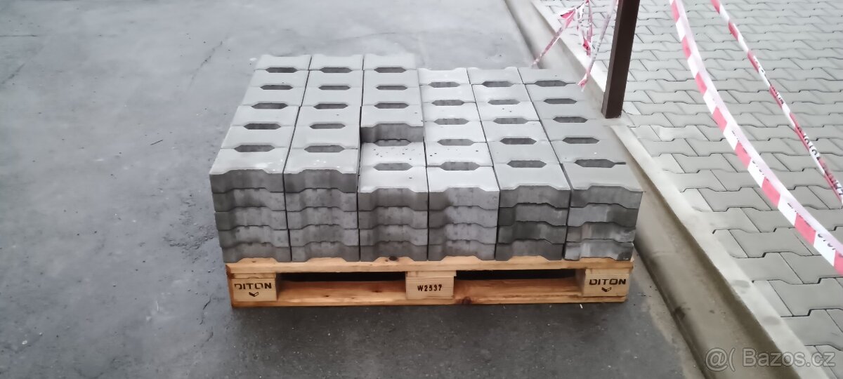 zámková dlažba “Íčko