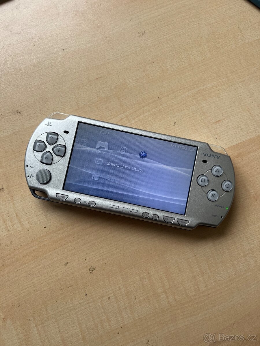 Sony PSP 2000 Ice Silver