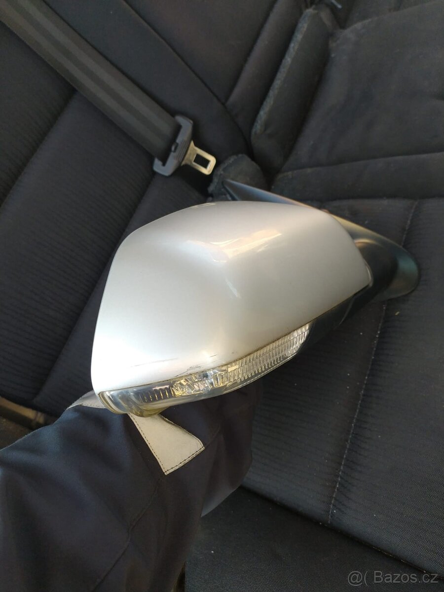 Zrcátko Škoda Octavia 2