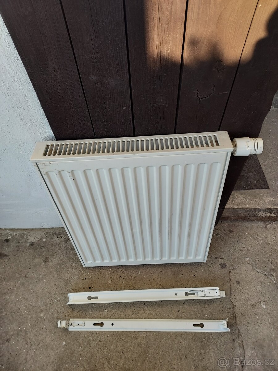 Radiátor spodní připojení