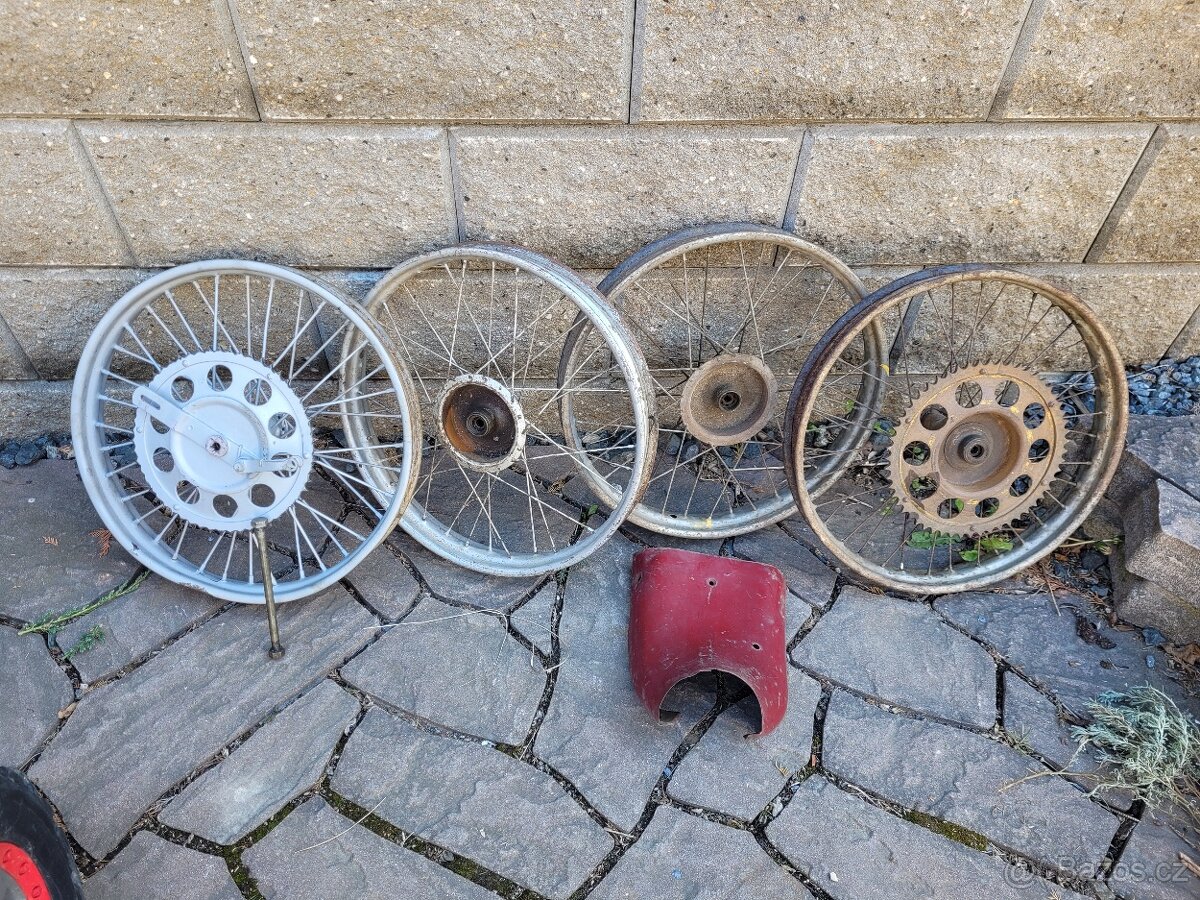 Jawa 50 parez kola 16", kryt pod nadrz