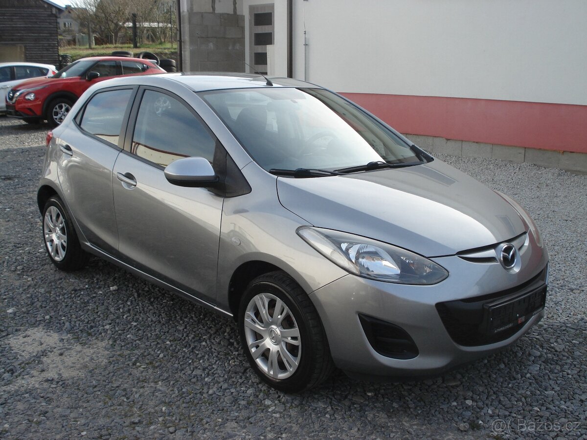 MAZDA 2/1.3i/CE PLUS,SERVISKA