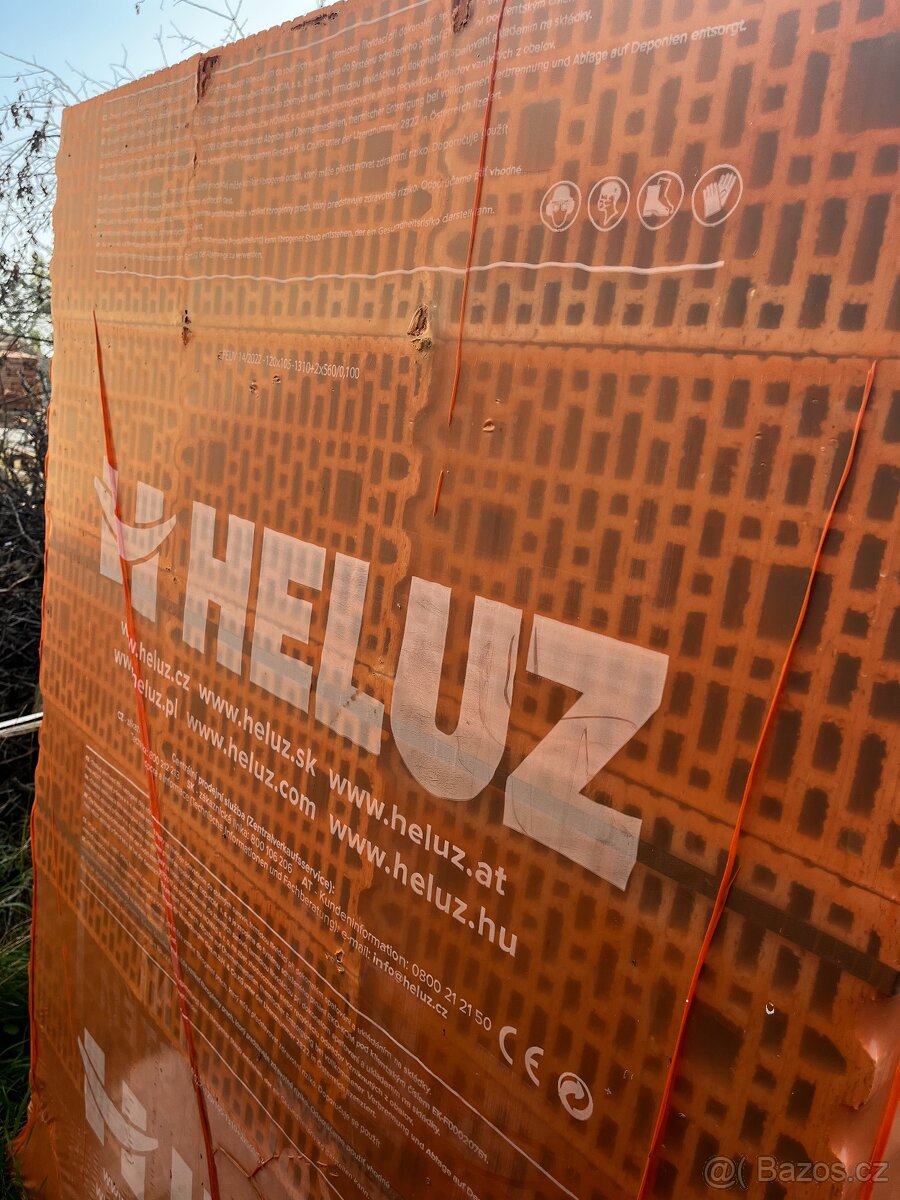 Cihly Heluz Family