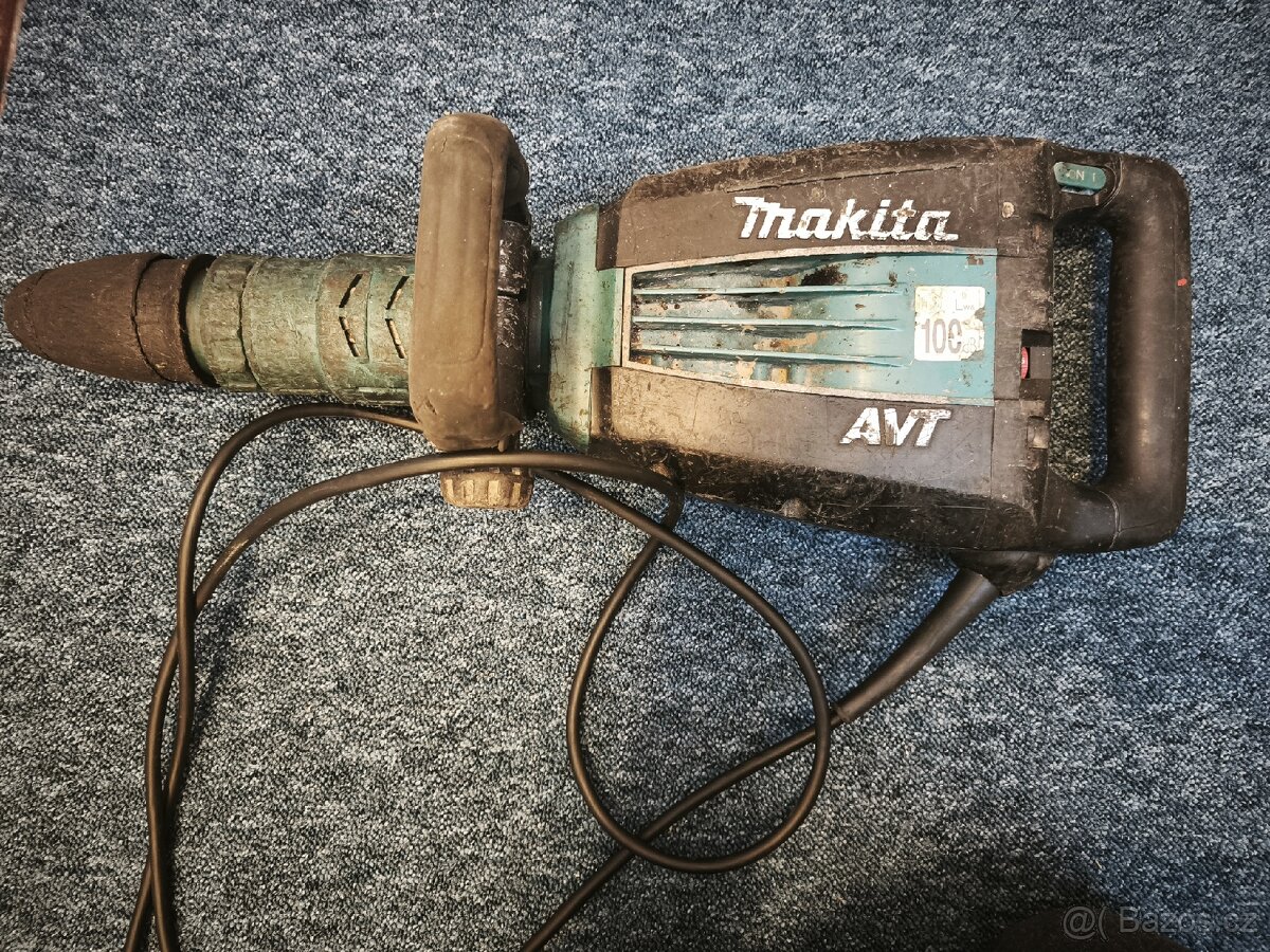 Makita HM1214C