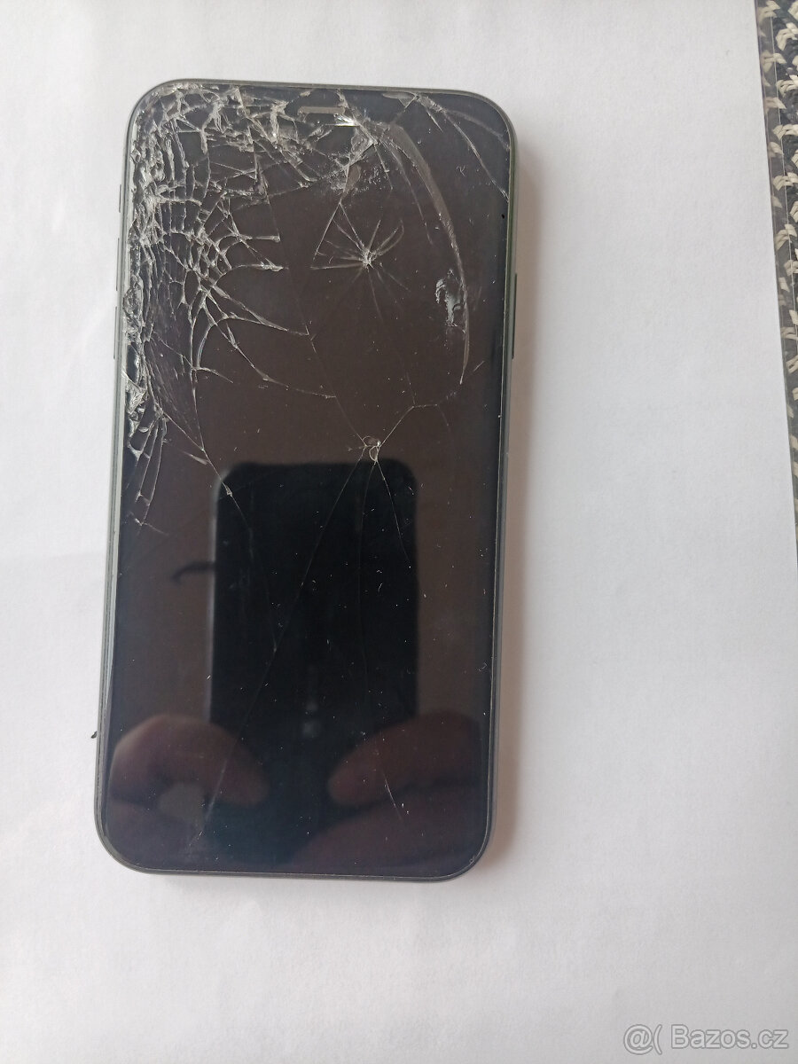 Apple iPhone XR
