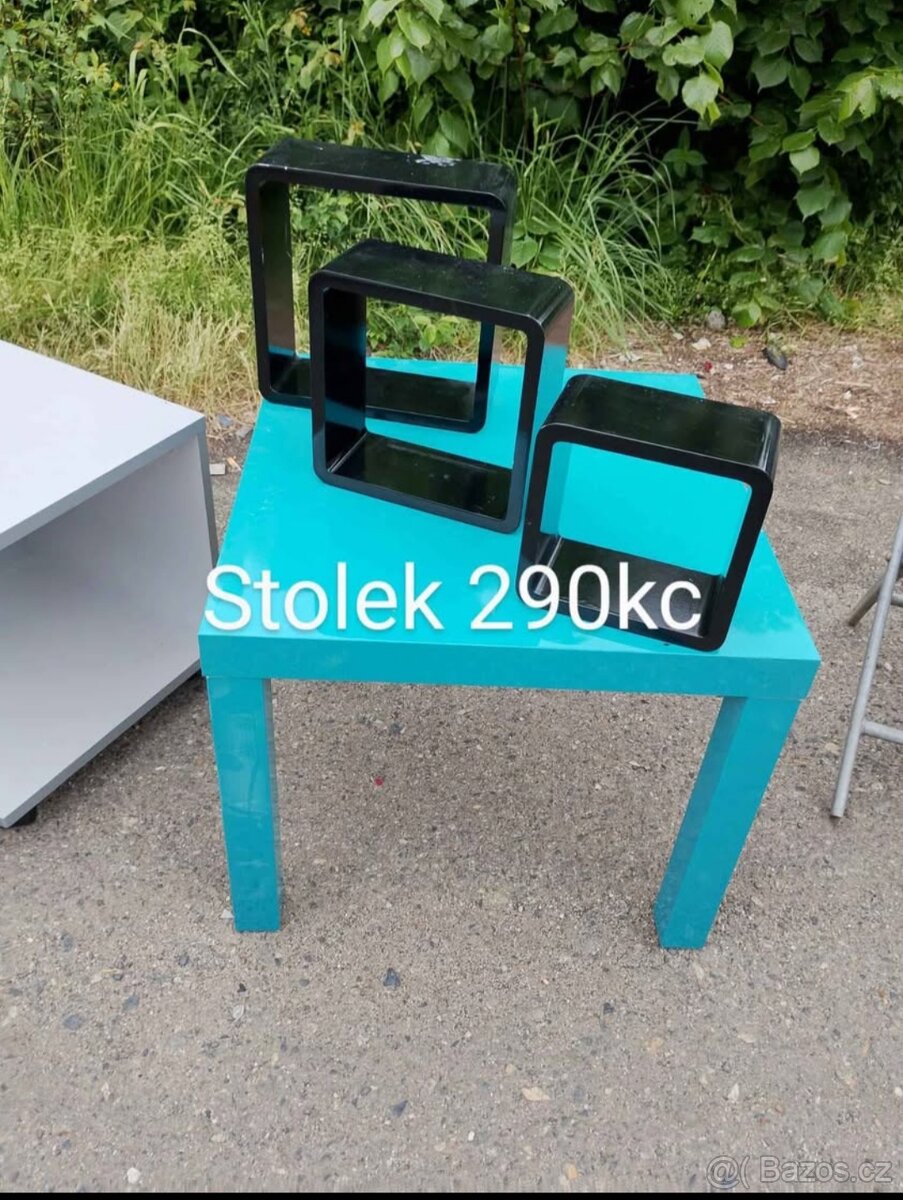 Stůl levně