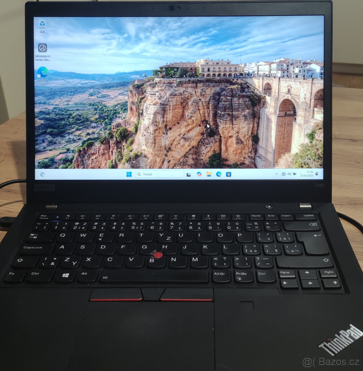 Lenovo T490 - Dotykový displej, i7,16GB RAM