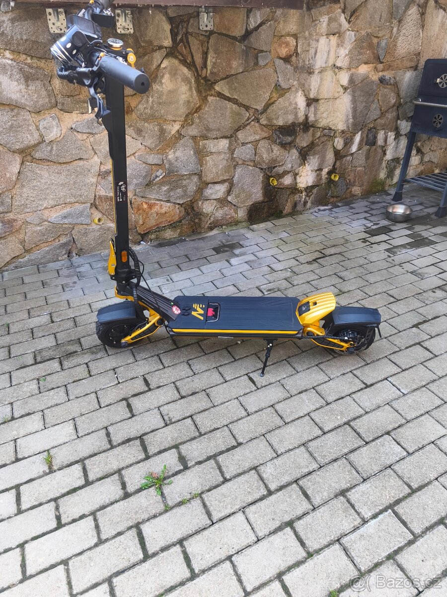 Elektrokoloběžka Mukuta 9+