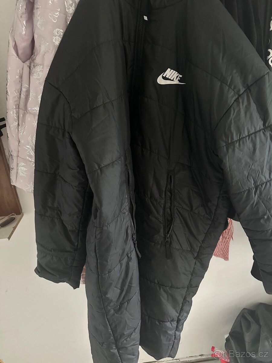 Zimní bunda Nike