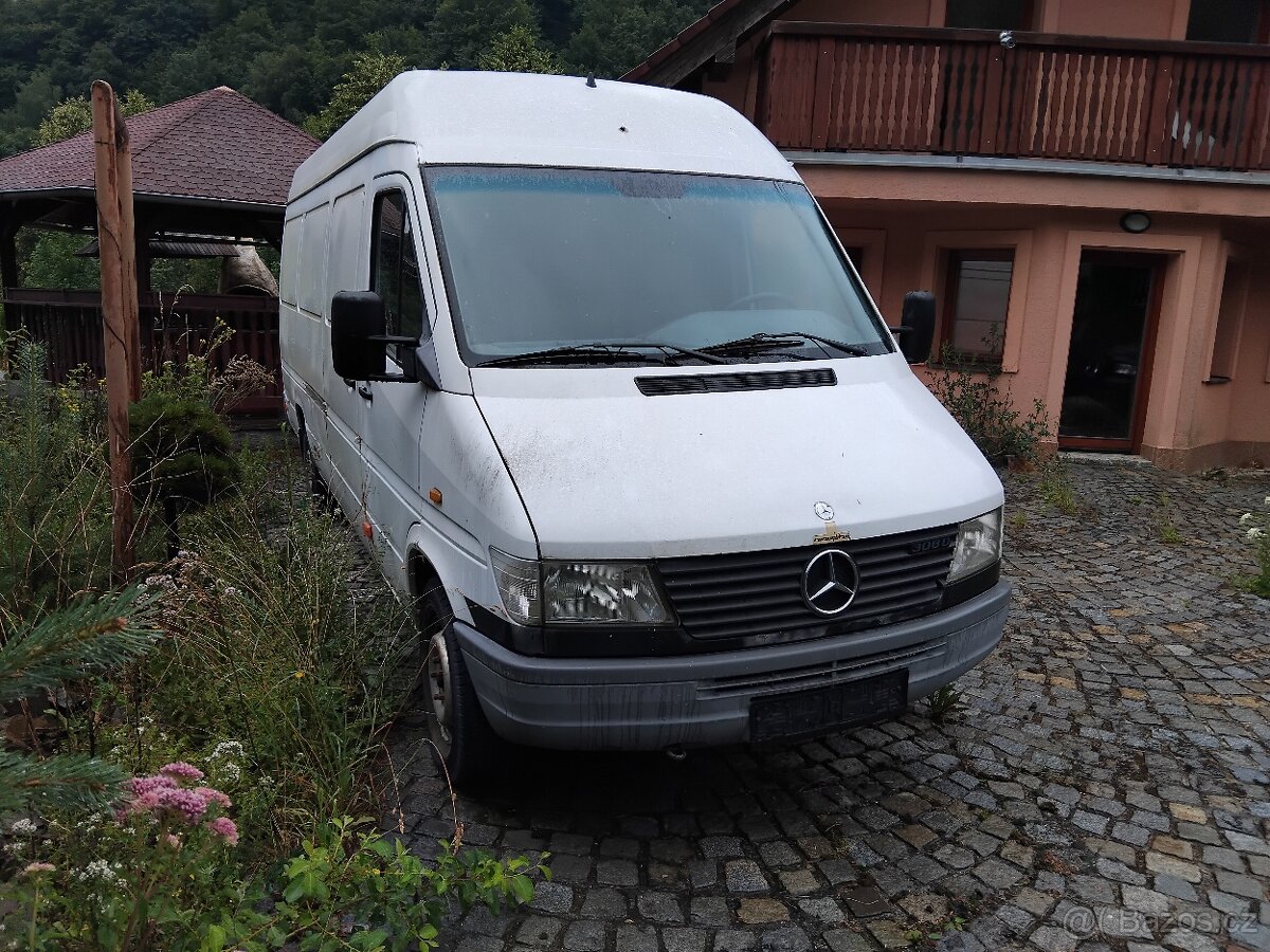 Mercedes benz 308D