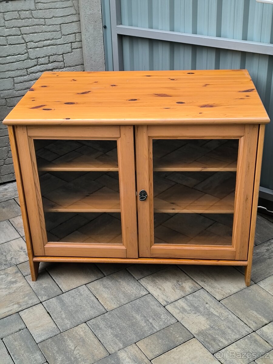 Prodám TV komodu IKEA Leksvik
