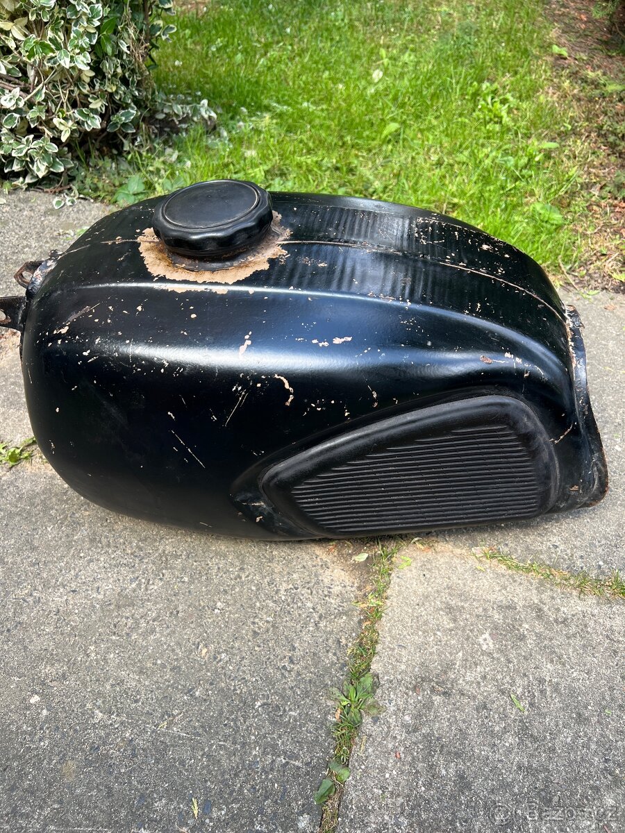 Dněpr Sedlo a nádrž