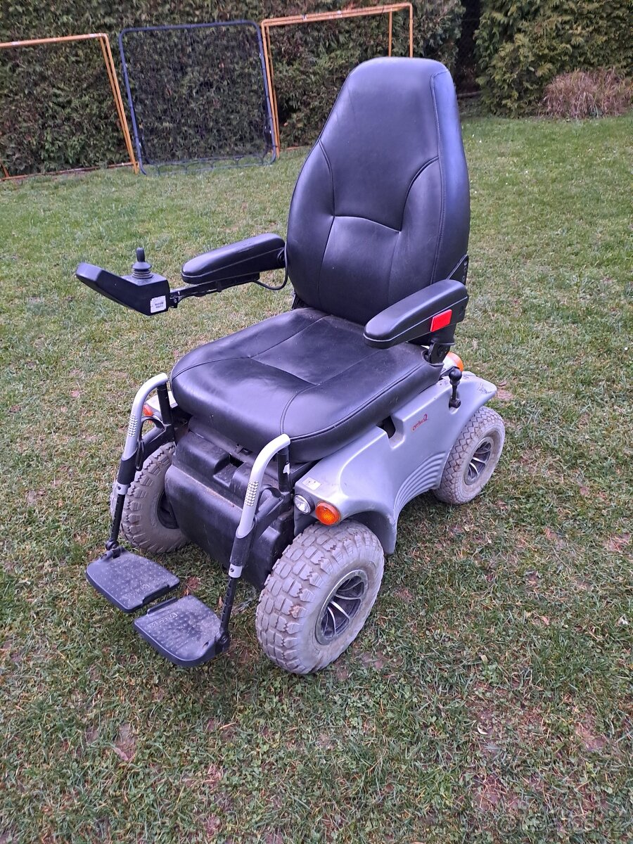 Elektrický invalidní vozík