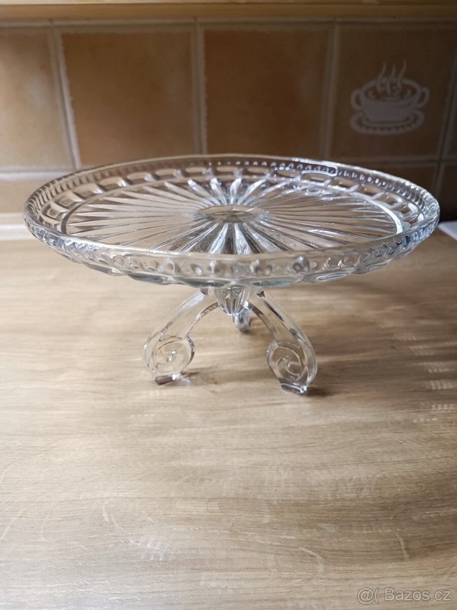 Skleněný podnos