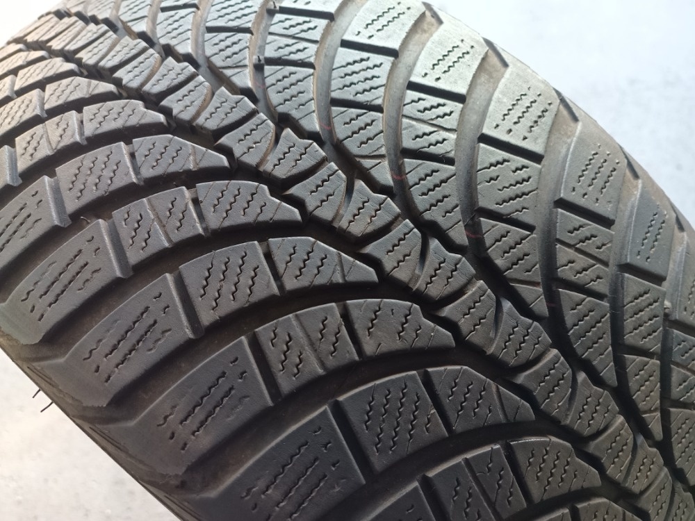 255/45 R18 KUMHO (3223)