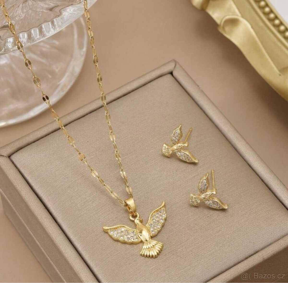 Dámské elegantní soupravy