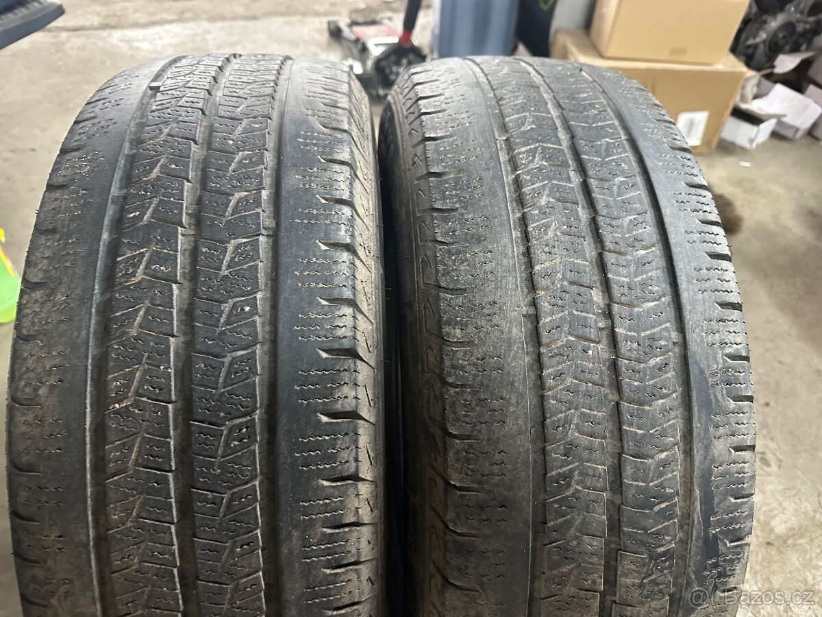 Zimní pneu 235/65 R16 C