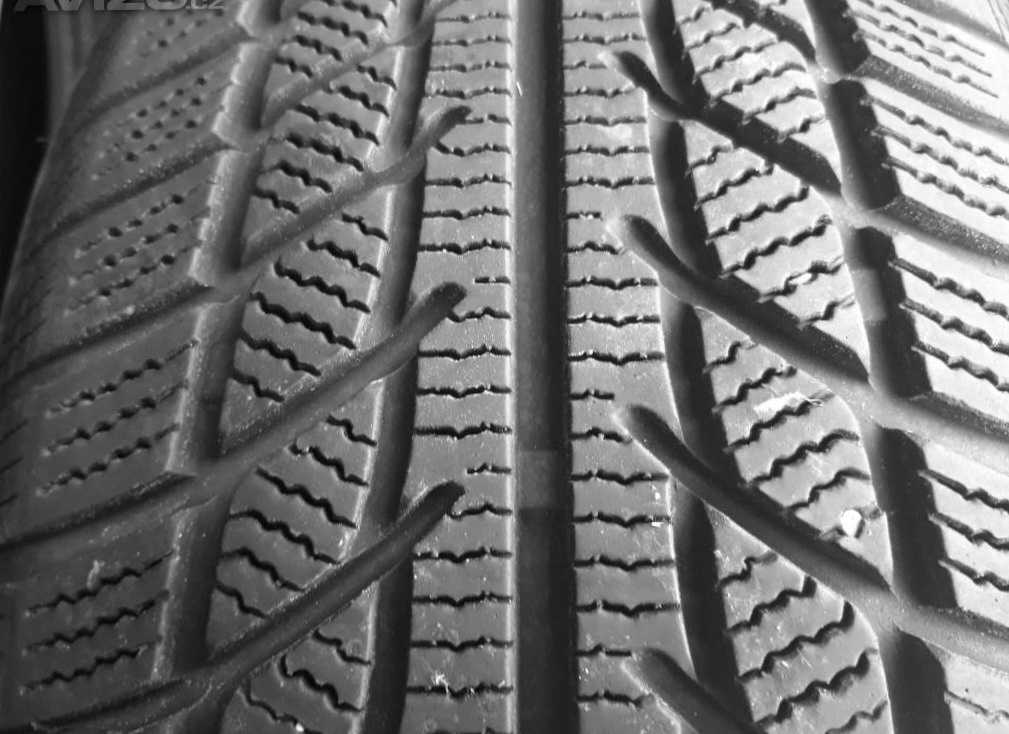 Sada zánovních zimních pneu 195/55 R16 Goodride