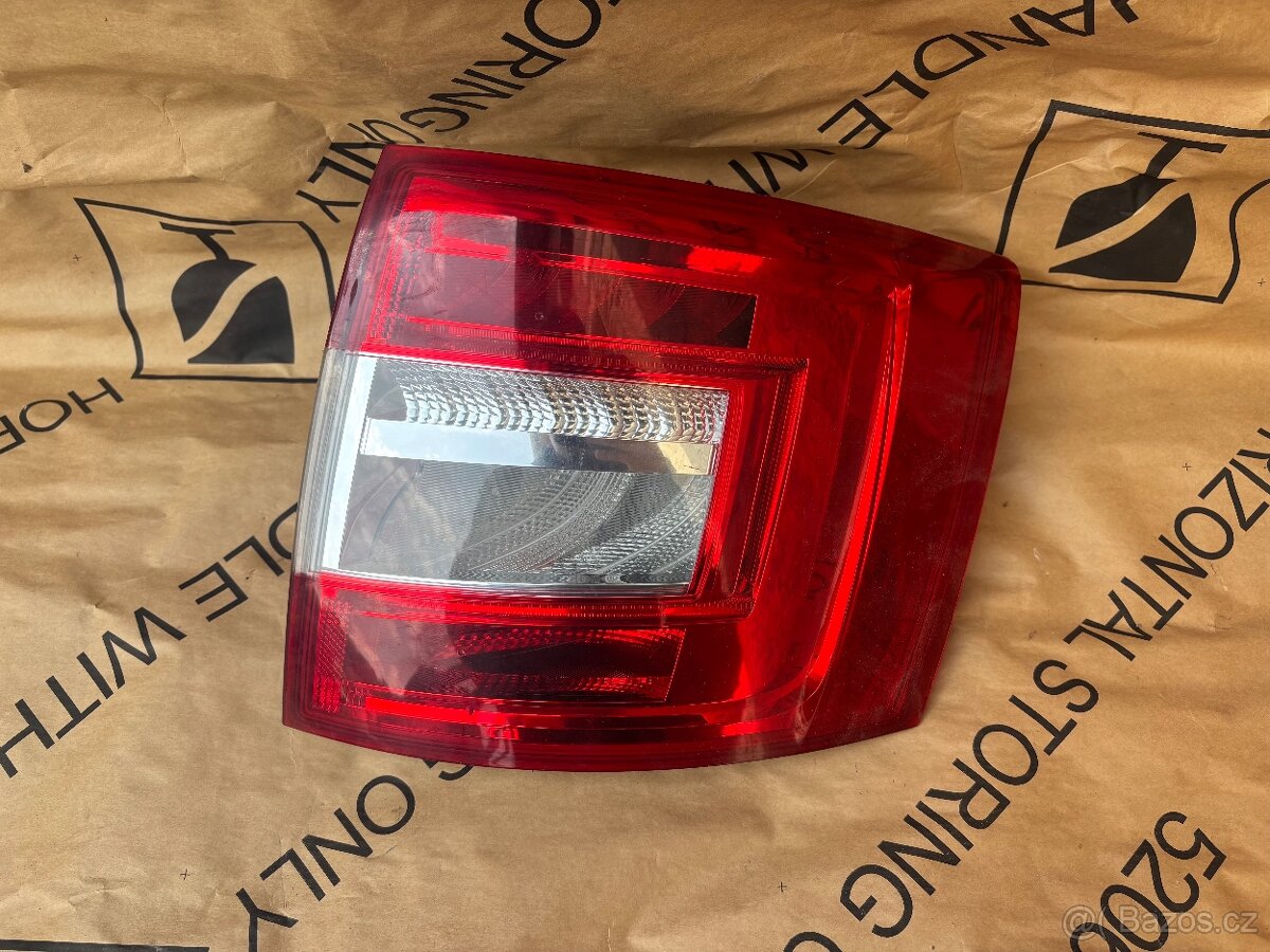 PZ světlomet Škoda Octavia 3 Combi