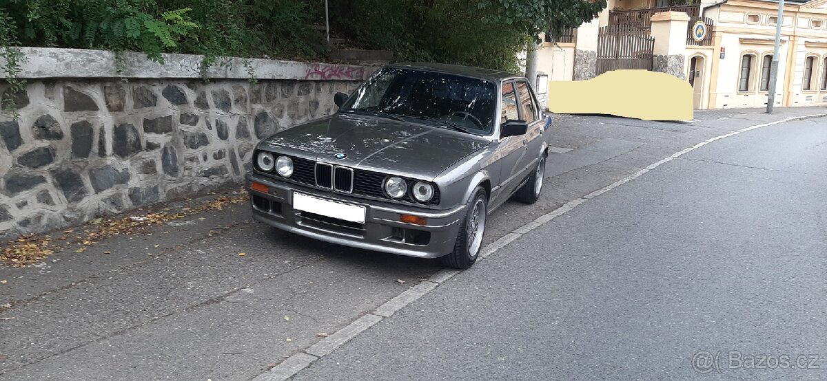 BMW E30 324D 1988