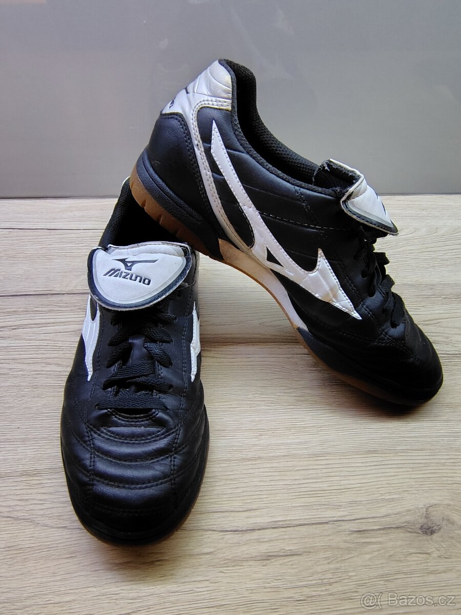 Sálovky Mizuno vel. 40