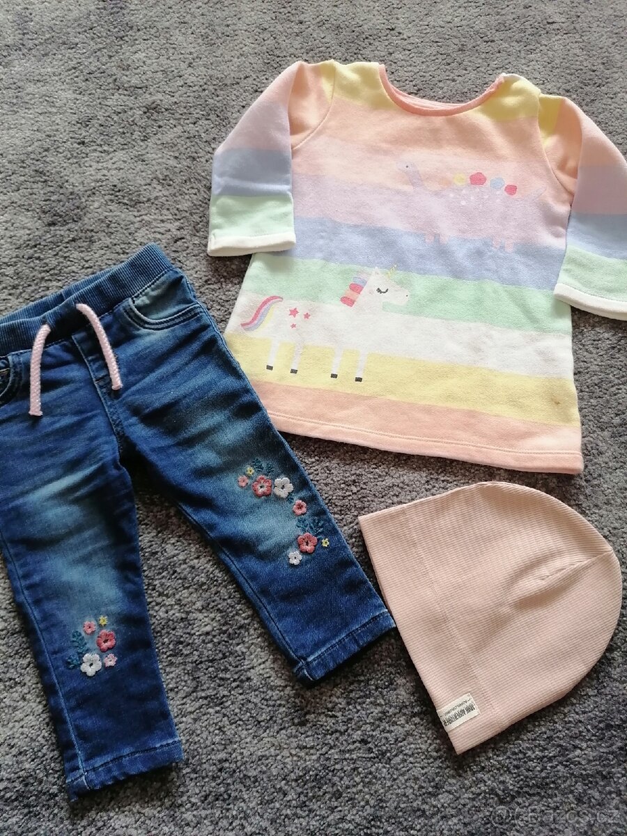Dívčí set 3-6m.