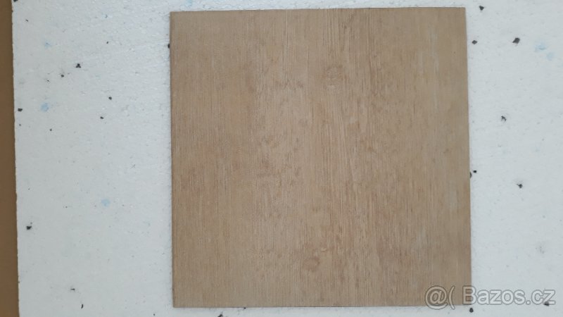 Obklad interierový podlahový 33x33cm (18ks)