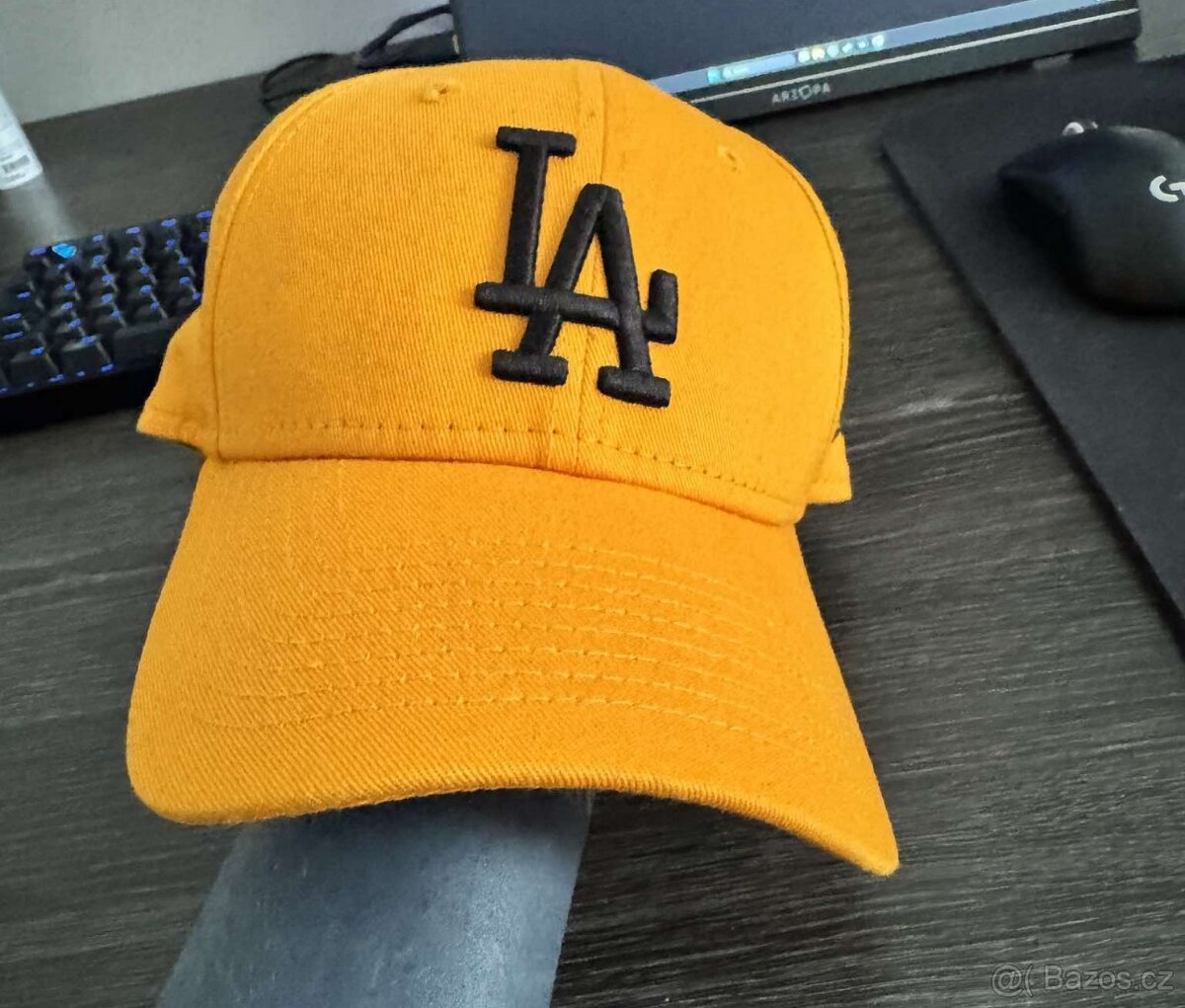 New Era - LA, nastavitelná velikost, nenošená.