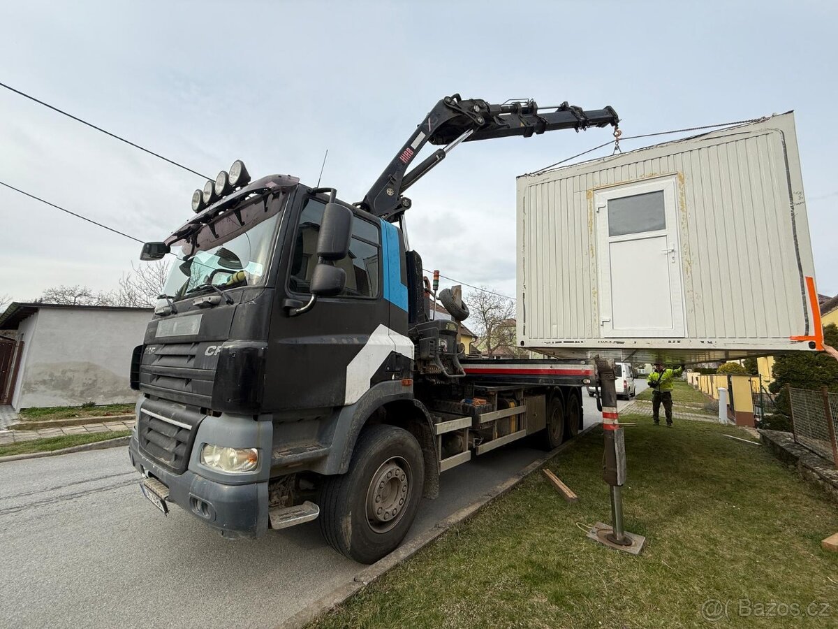 Nabízíme přepravu a práci s hydraulickou rukou