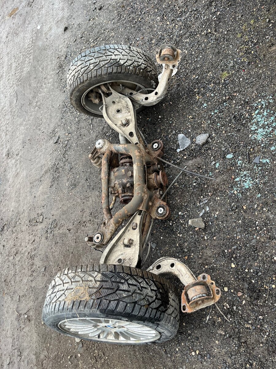 Zadní náprava BMW e46 330xd/d
