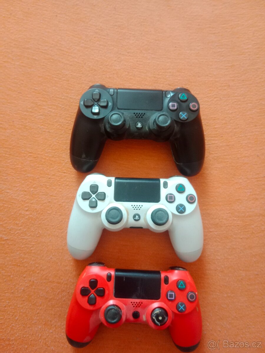 Ovladače Dualshock PS4