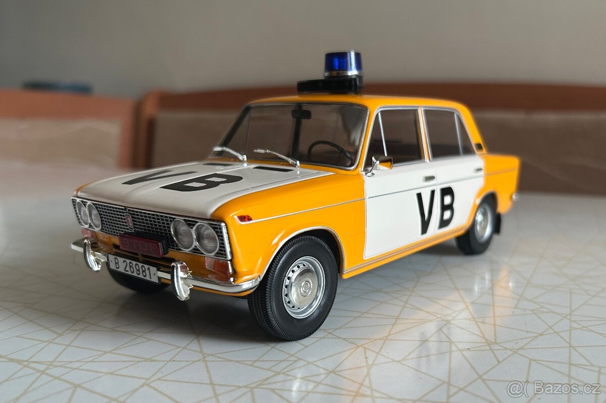 LADA 1500 VB 1974-1977 1:18 + bonus