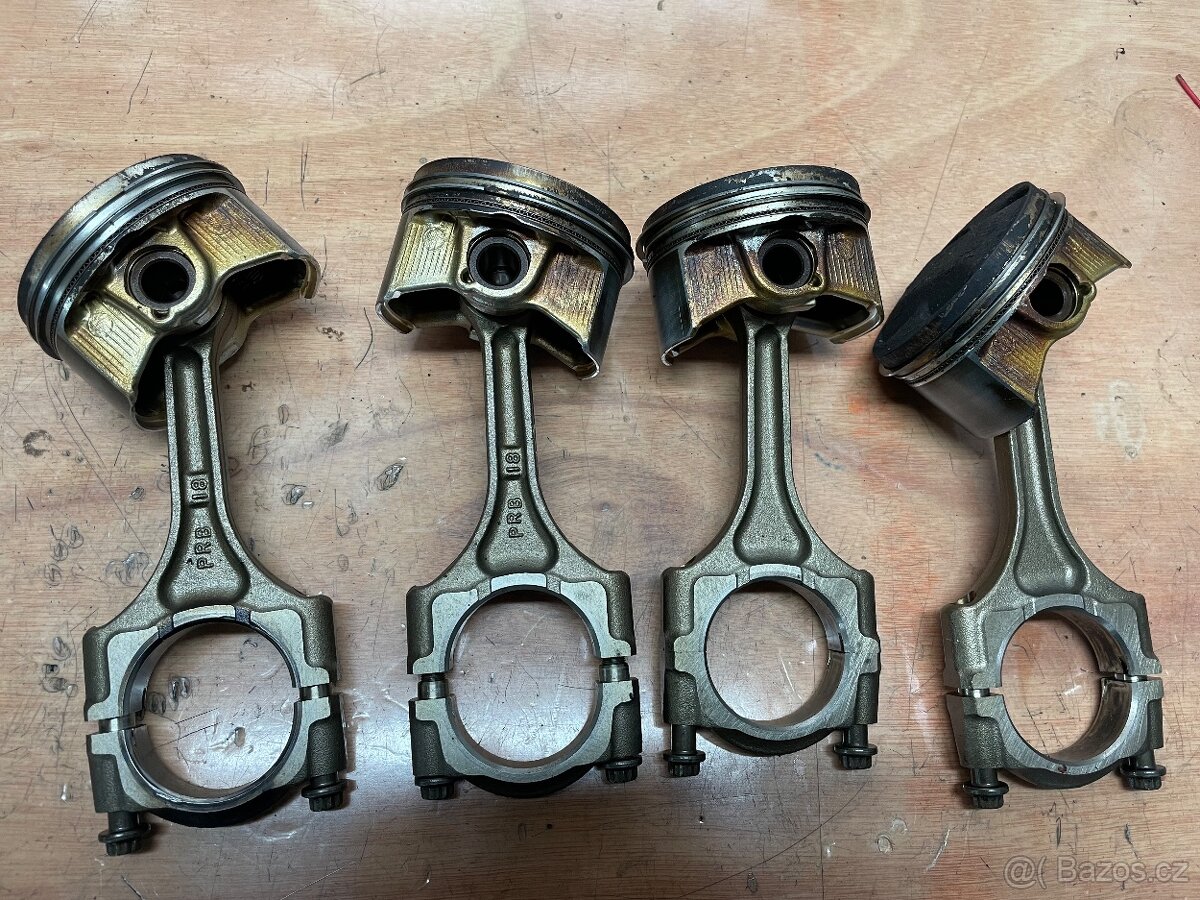Písty a ojnice Honda K20A2