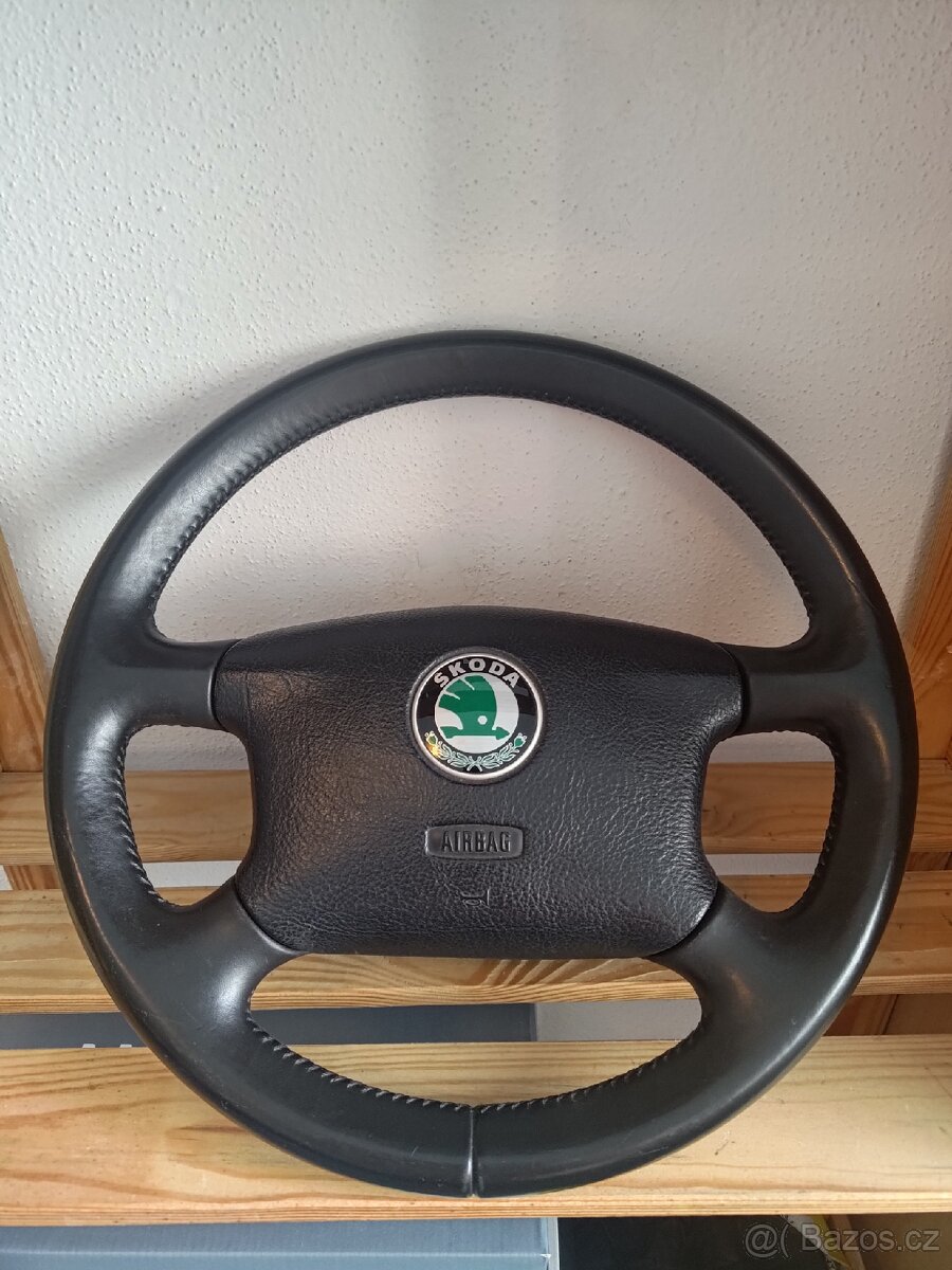Octavia 1 volant L&K