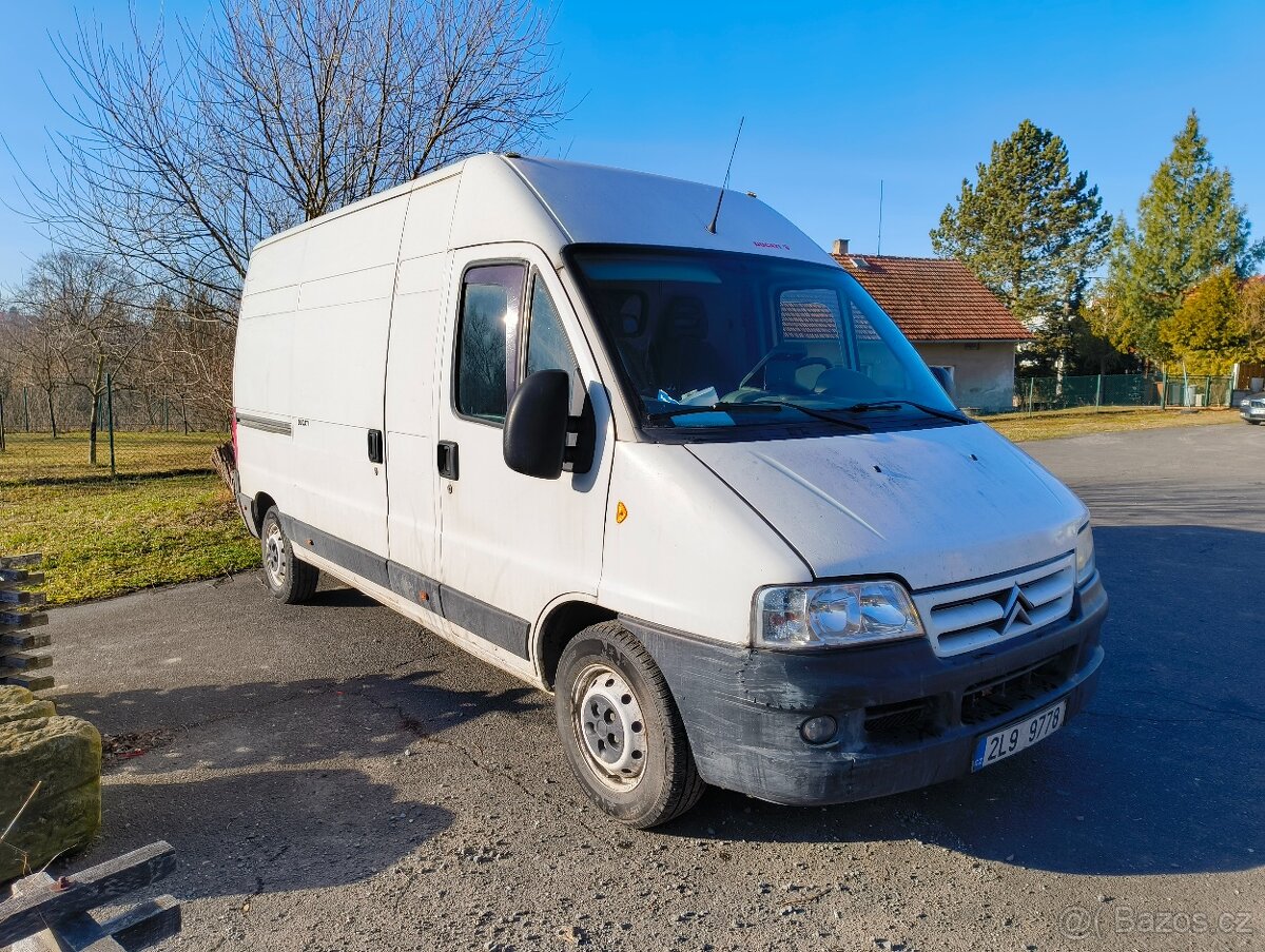Citroen jumper 2.2 HDI poškozený motor