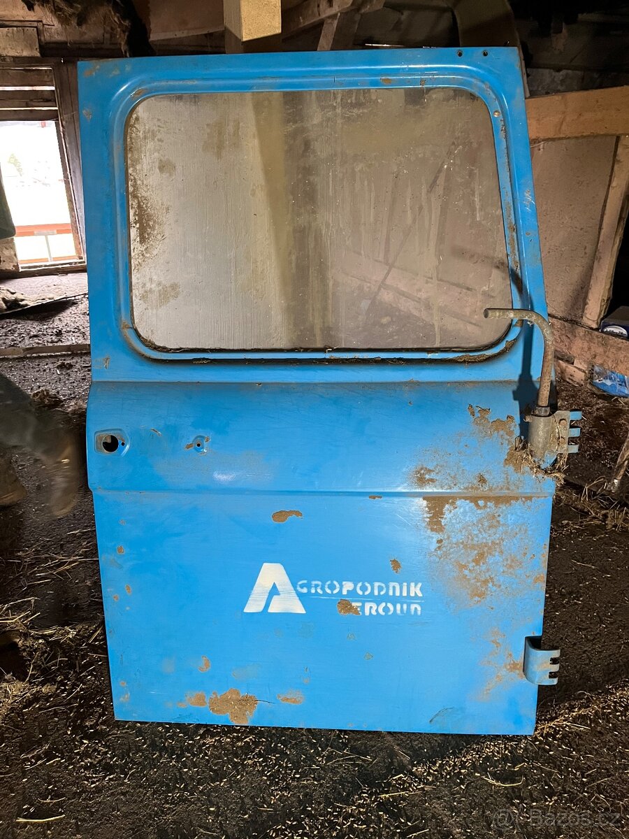 Ifa W50 dveře
