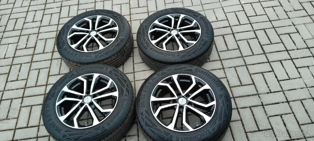 Prodám ALU kole R17 114,3x5 ET 43,5+ pneu 215/65