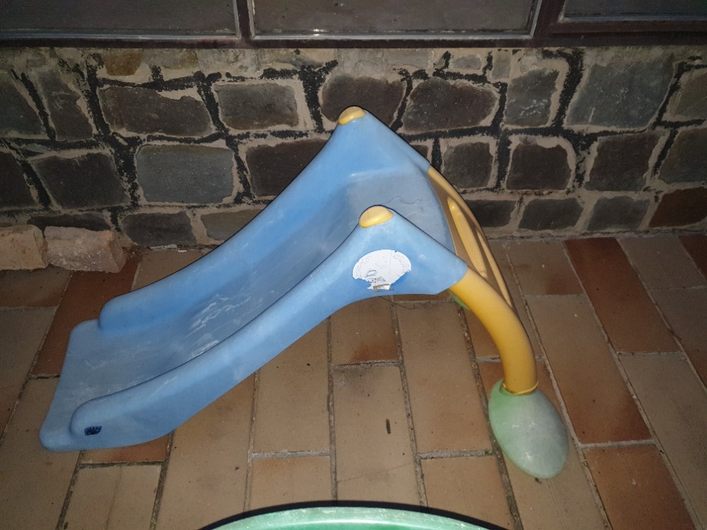 Dětská sedačka na kolo + dětská skluzavka zdarma