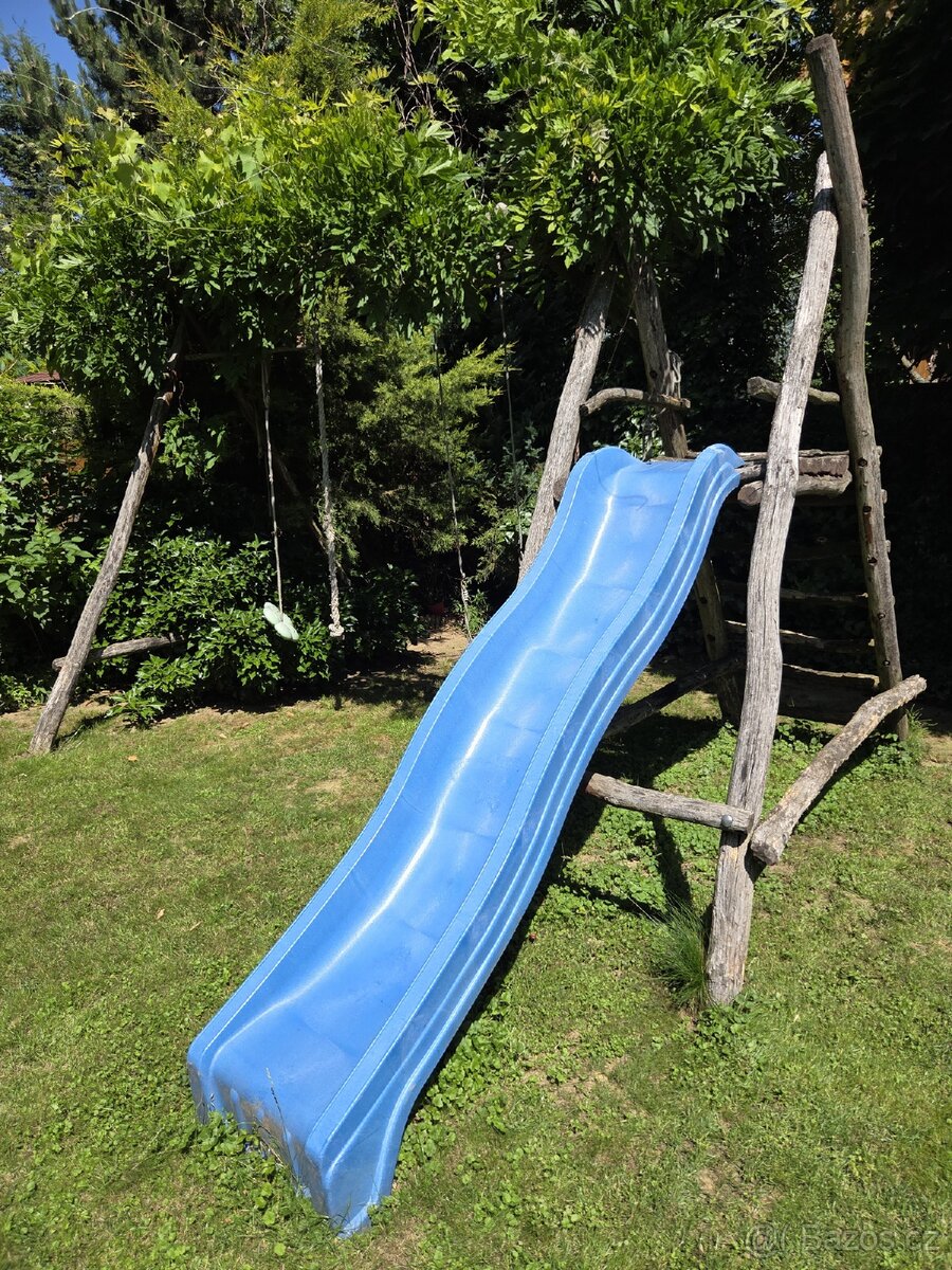 KVALITNÍ DĚTSKÁ SKLUZAVKA 2,4m