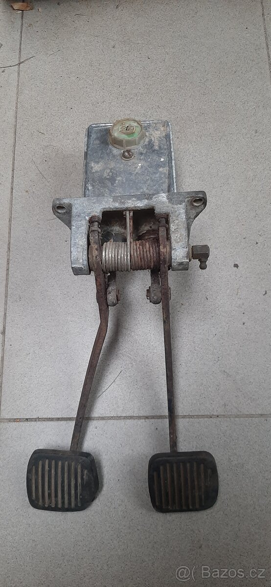 Pedálová sestava Škoda 1000MB