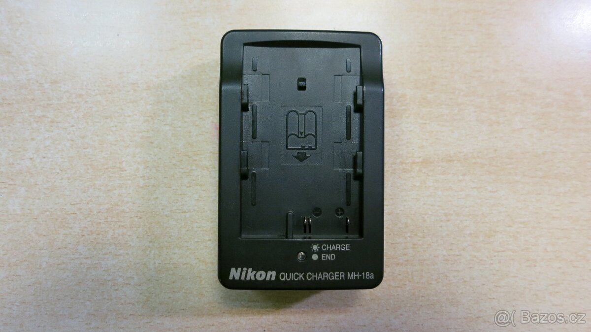 Orig. nabíječka Nikon MH-18a