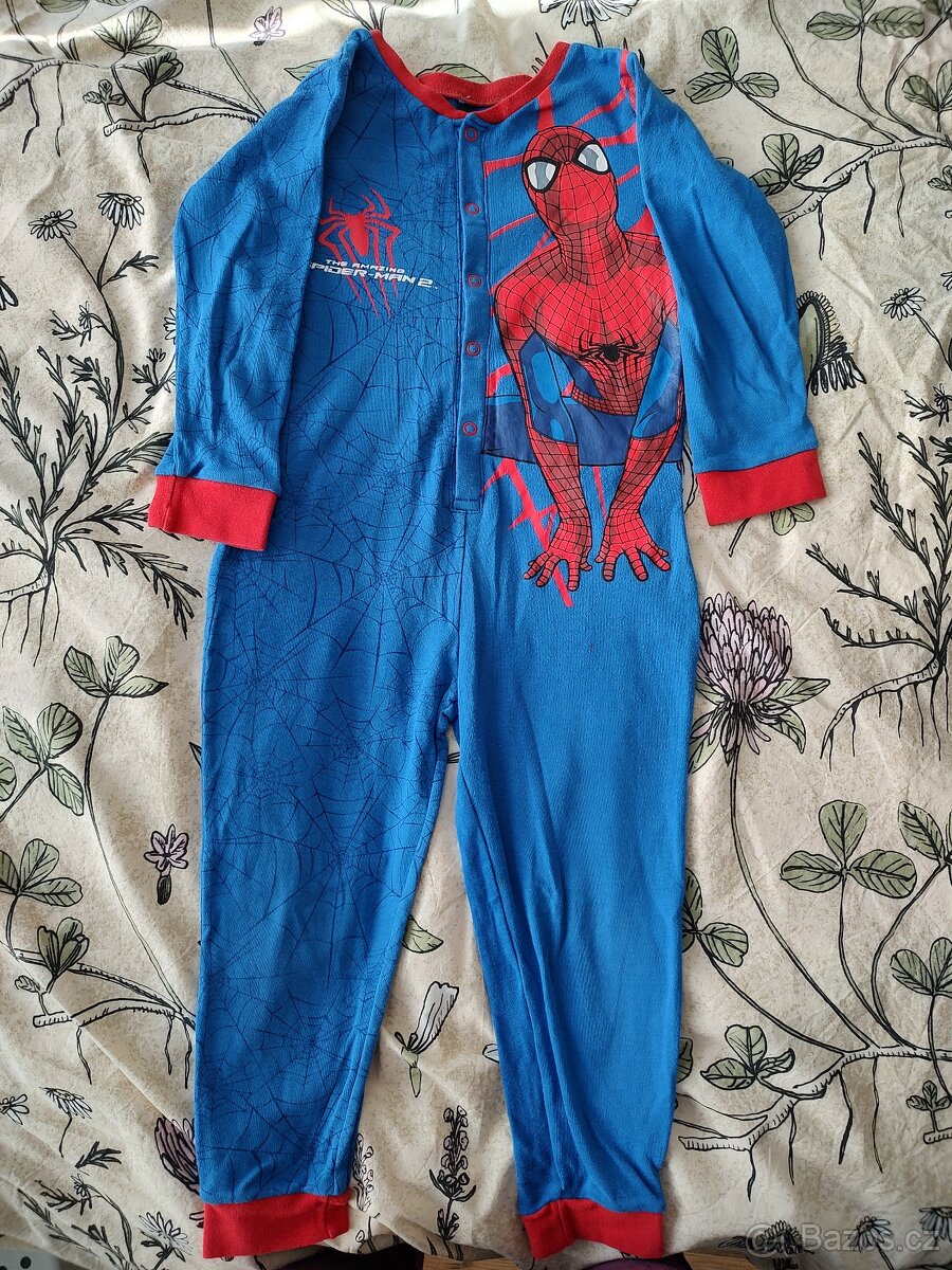 Pyzamo spiderman 104-110