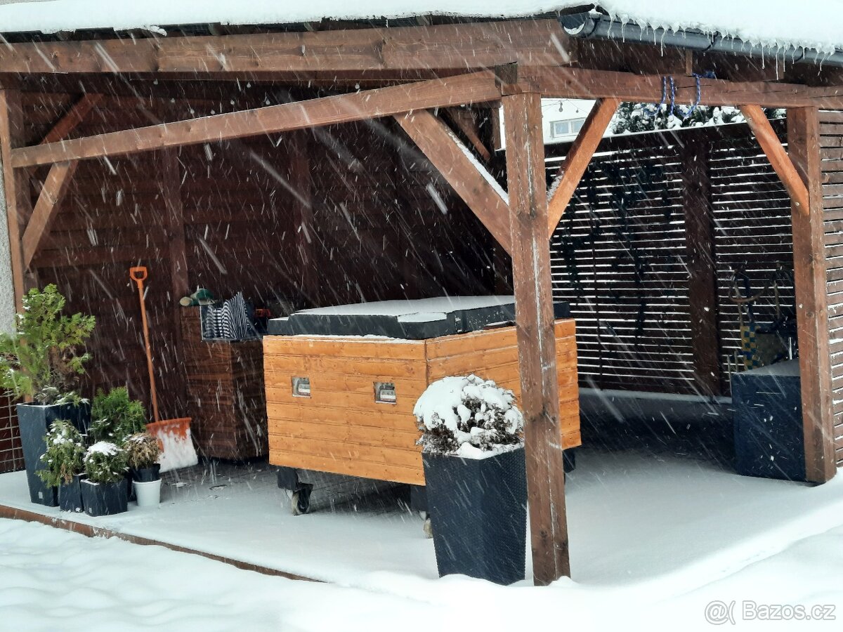 Koupací sud, kad, Hot Tub, Hot Tube
