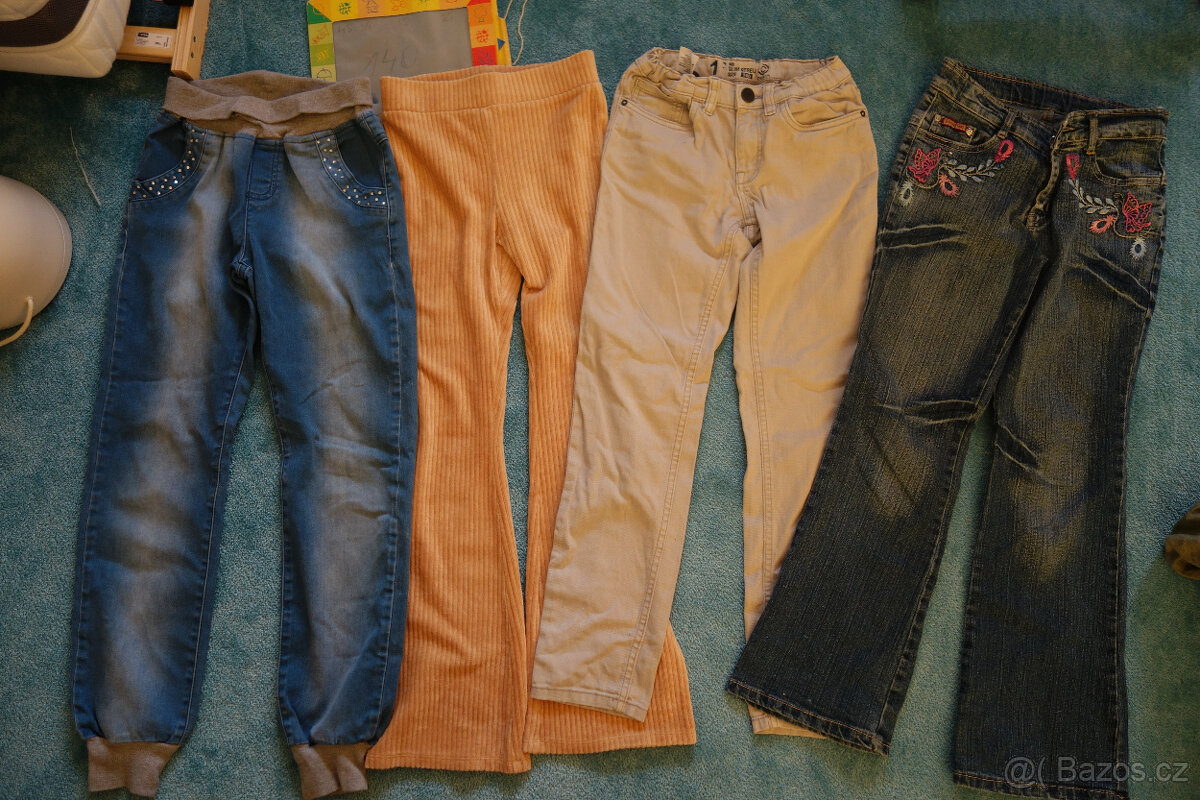 Dívčí kalhoty vel.140
